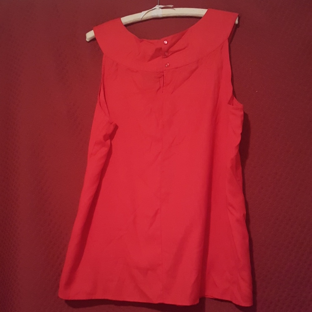 Sleeveless top - Picture 2 of 4